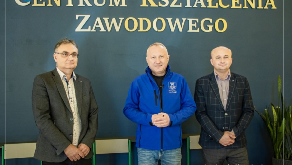 Remont świetlików w Centrum Kształcenia Zawodowego